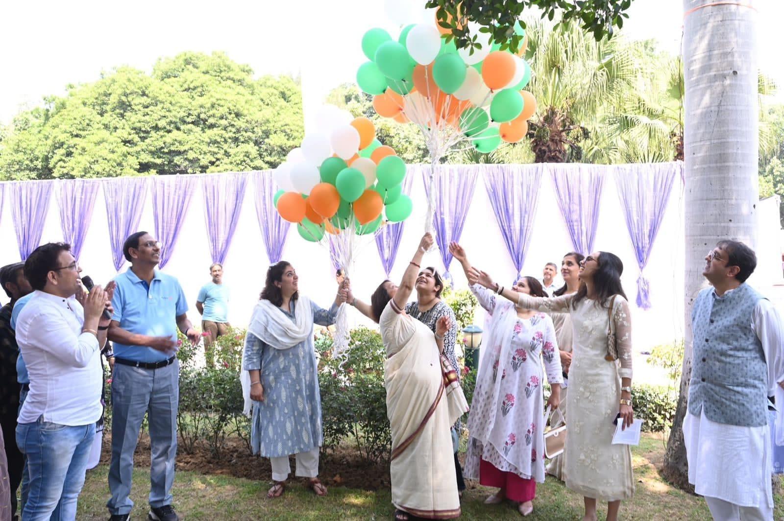 Tricolor Balloon Release